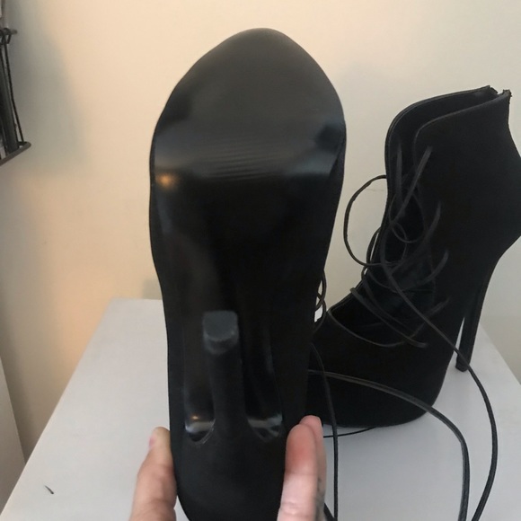 ❤️SOLD❤️Steve Madden Black Heels Size 7 - Picture 3 of 8
